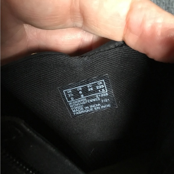 Clarks leather ankle booties women’s size 6 - Picture 8 of 10